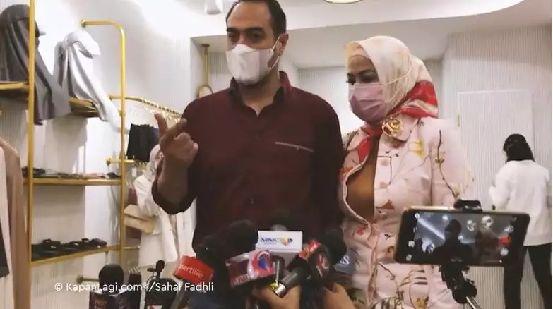 Venna Melinda belanja seserahan Berbagai sumber