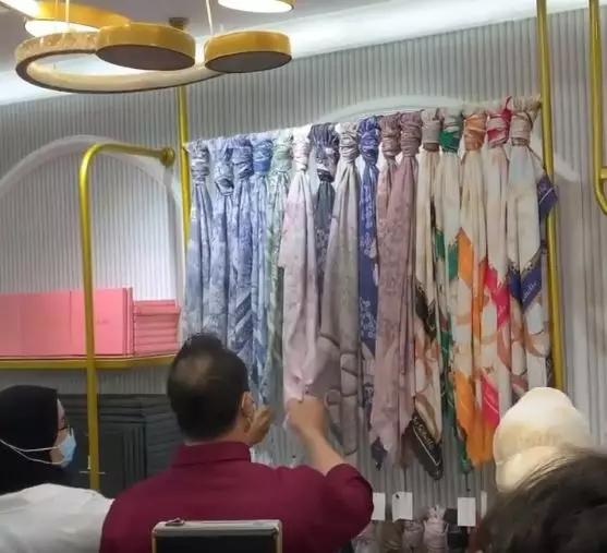 Venna Melinda belanja seserahan Berbagai sumber