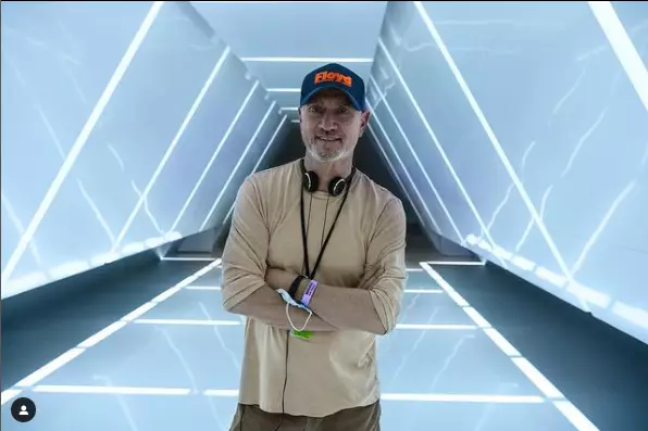 fakta film moonfall © 