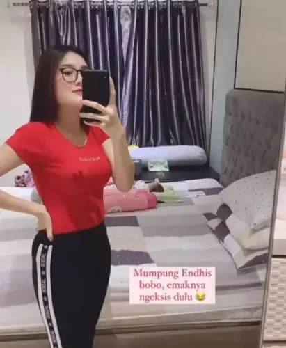 Penampilan pedangdut usai melahirkan Instagram Penampilan pedangdut usai melahirkan Instagram