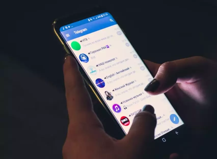 Cara download aplikasi Telegram © 2022 brilio.net