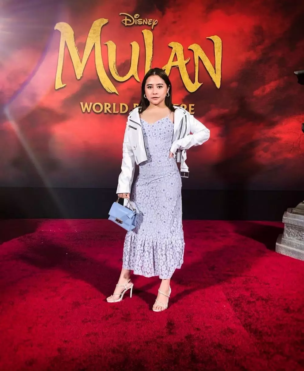 Anggun, 8 gaya Prilly Latuconsina hadiri gala premiere film dan series berbagai sumber
