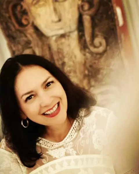 Potret terbaru gadis warkop usia setengah abad © Instagram Potret terbaru gadis warkop usia setengah abad © Instagram