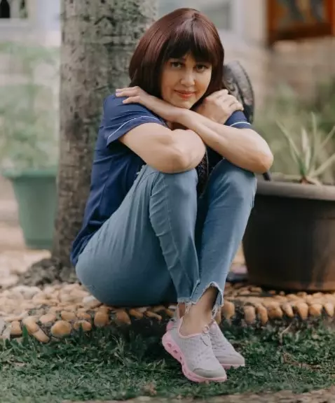 Potret terbaru gadis warkop usia setengah abad © Instagram Potret terbaru gadis warkop usia setengah abad © Instagram