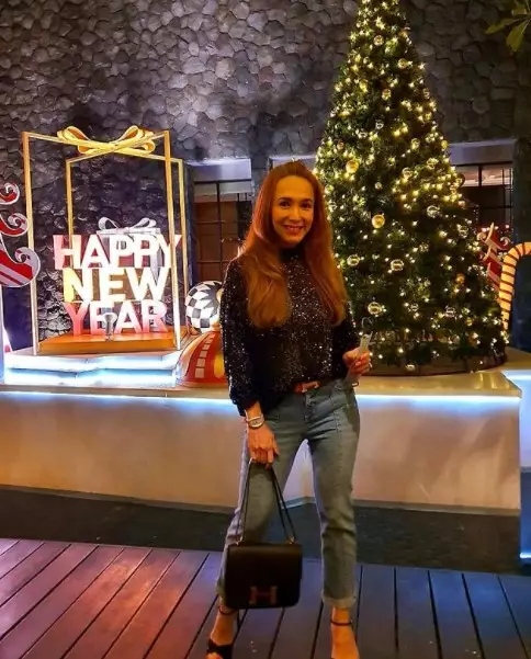 Potret terbaru gadis warkop usia setengah abad © Instagram Potret terbaru gadis warkop usia setengah abad © Instagram