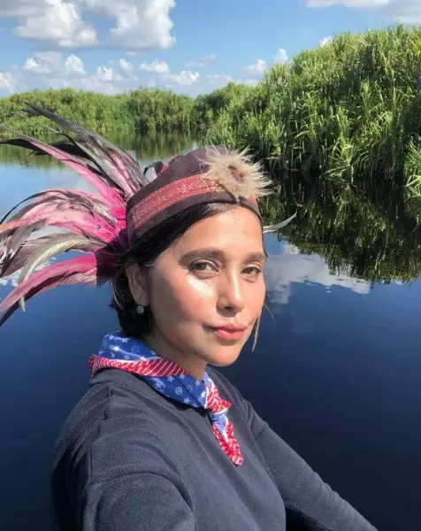 Potret terbaru gadis warkop usia setengah abad © Instagram Potret terbaru gadis warkop usia setengah abad © Instagram