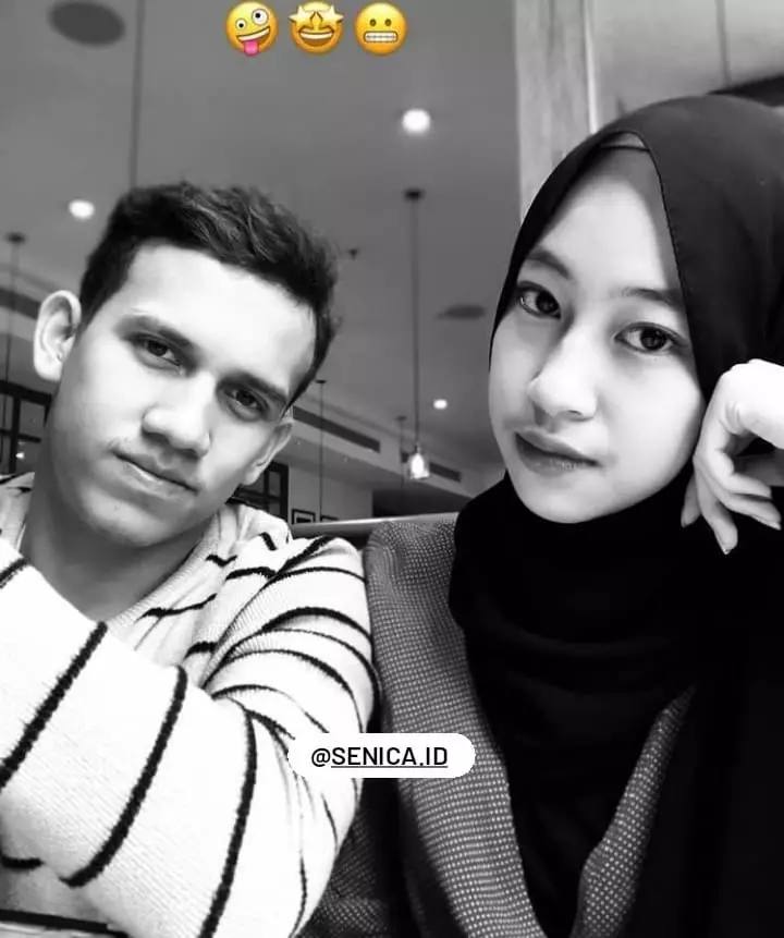 momen mesra adiba khanza dan egy maulana fikri © berbagai sumber