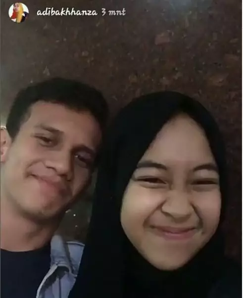 momen mesra adiba khanza dan egy maulana fikri © berbagai sumber