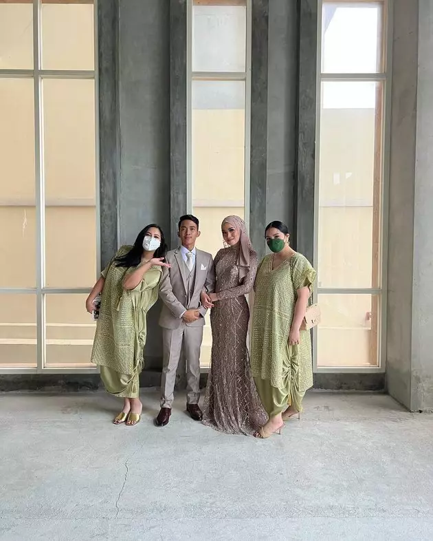 potret nagita slavina di pernikahan sepupu © berbagai sumber potret nagita slavina di pernikahan sepupu © berbagai sumber