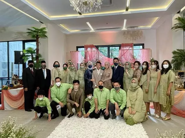 potret nagita slavina di pernikahan sepupu © berbagai sumber potret nagita slavina di pernikahan sepupu © berbagai sumber