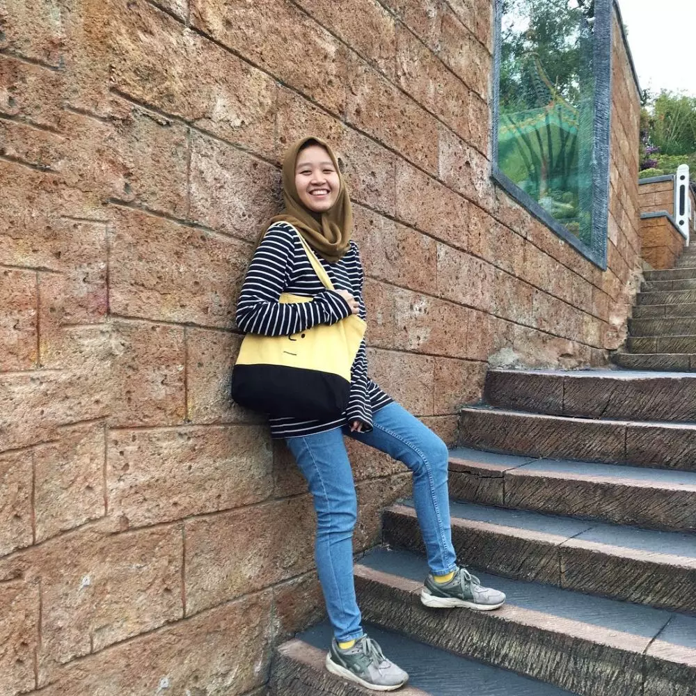 pesona alca octaviani tunangan bintang emon © instagram