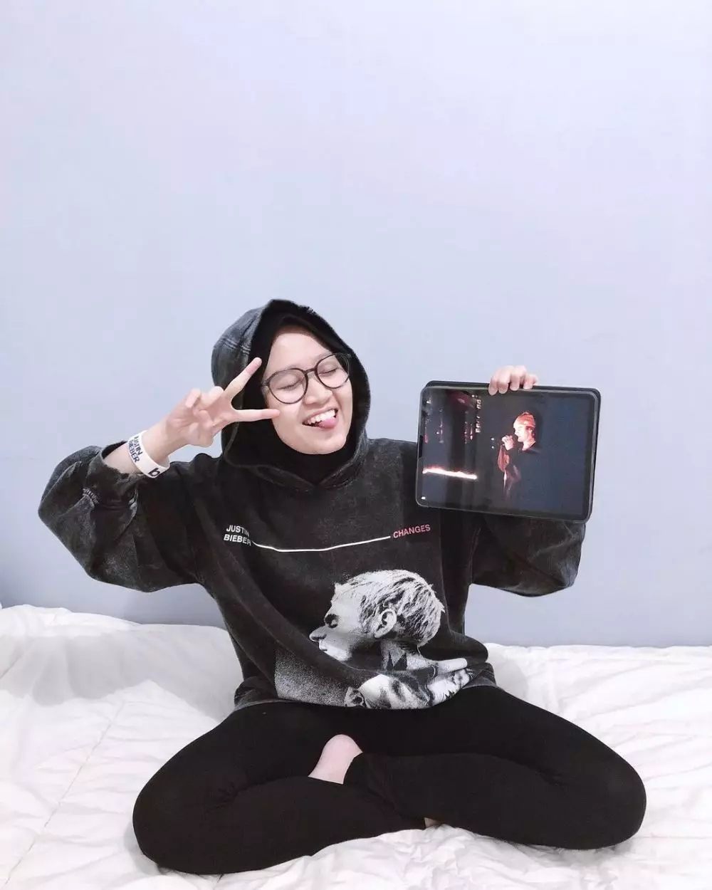 pesona alca octaviani tunangan bintang emon © instagram