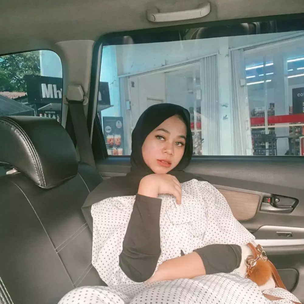 perawatan kecantikan Cimoy Montok Instagram