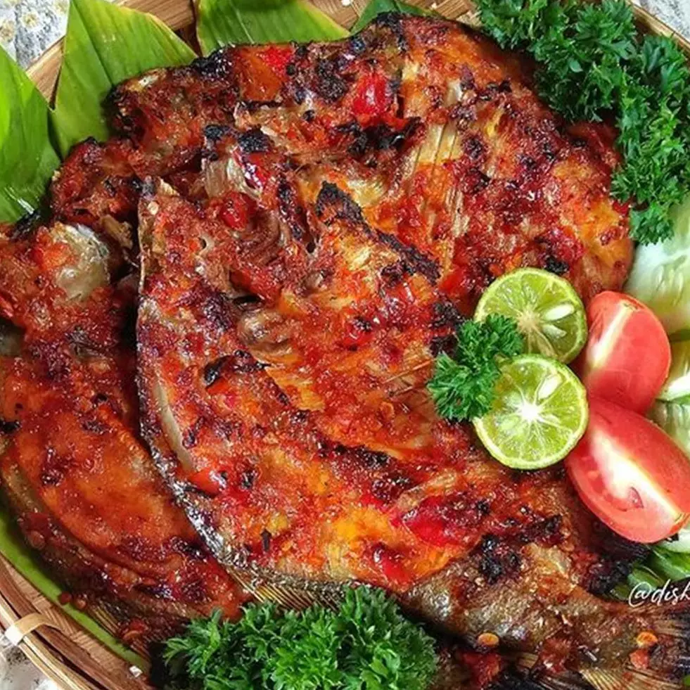 Resep ikan bawal bakar pedas, bumbunya meresap sempurna