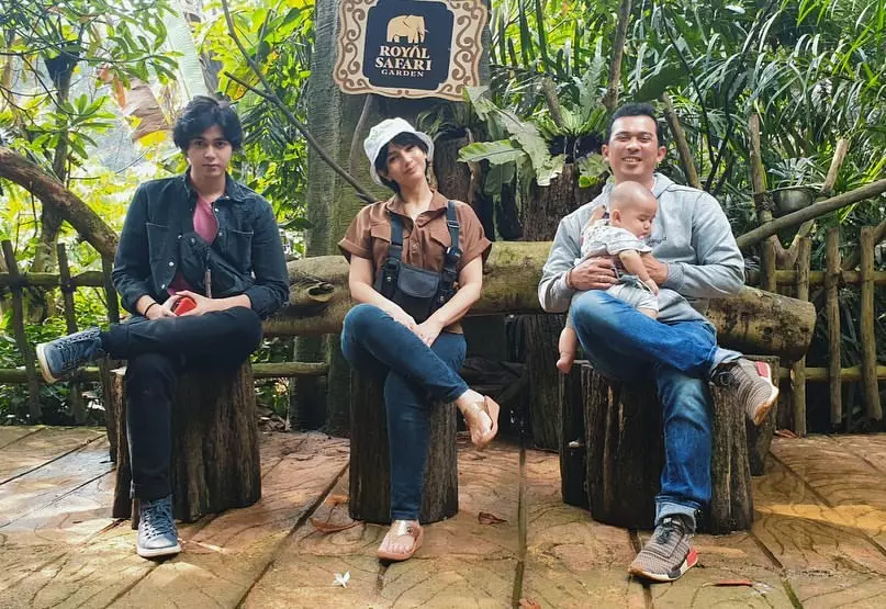 Momen harmonis rumah tangga Angelica Simperler Instagram
