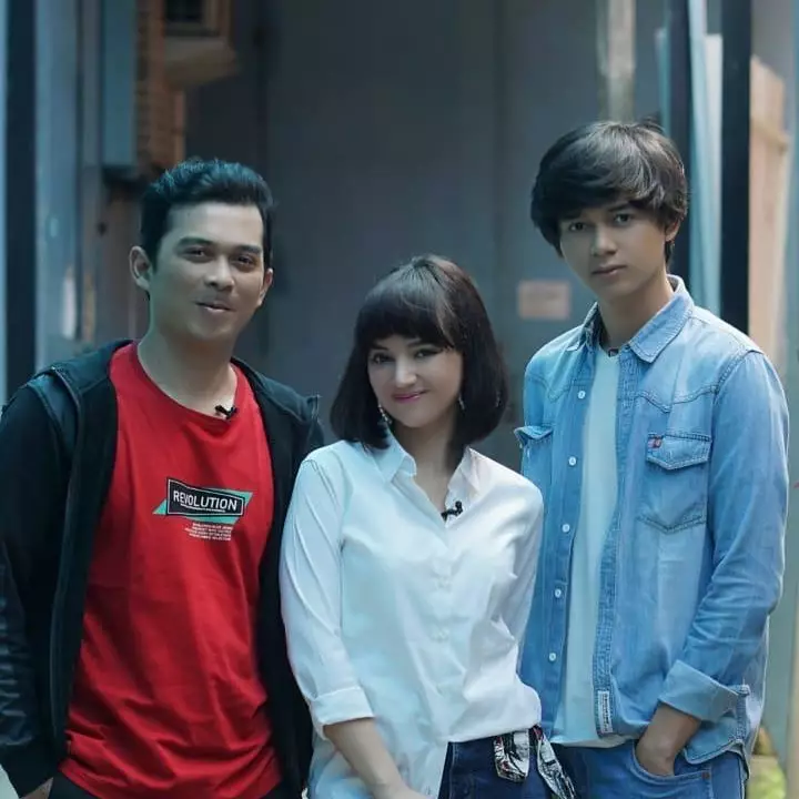 Momen harmonis rumah tangga Angelica Simperler Instagram