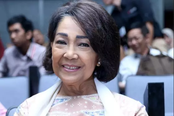 Pernah terkena kanker, ini gaya hidup sehat 7 artis yang inspiratif berbagai sumber