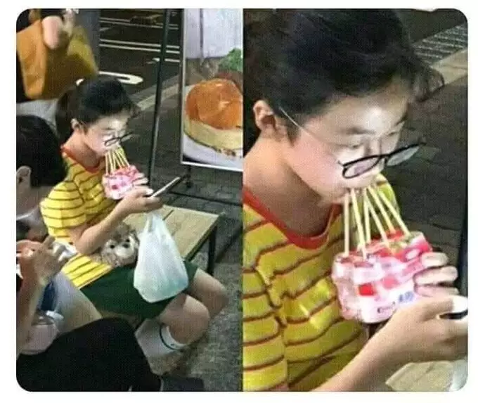 momen nyedot minuman © berbagai sumber momen nyedot minuman © berbagai sumber