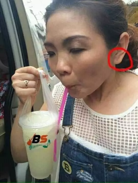 momen nyedot minuman © berbagai sumber momen nyedot minuman © berbagai sumber
