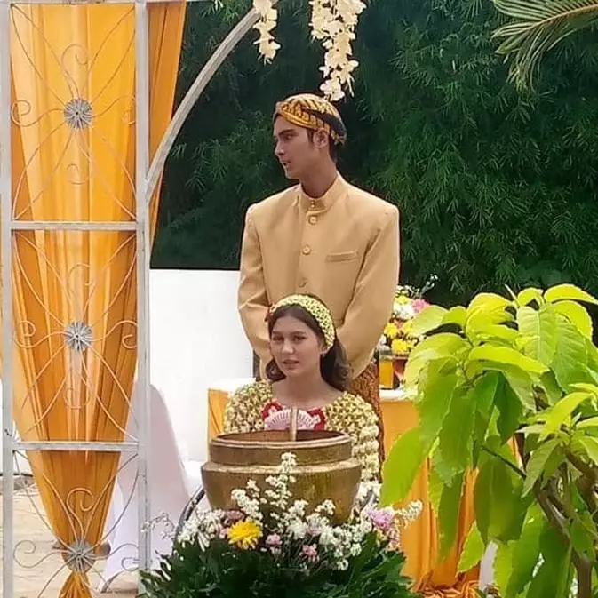 tujuh bulanan di sinetron Berbagai sumber