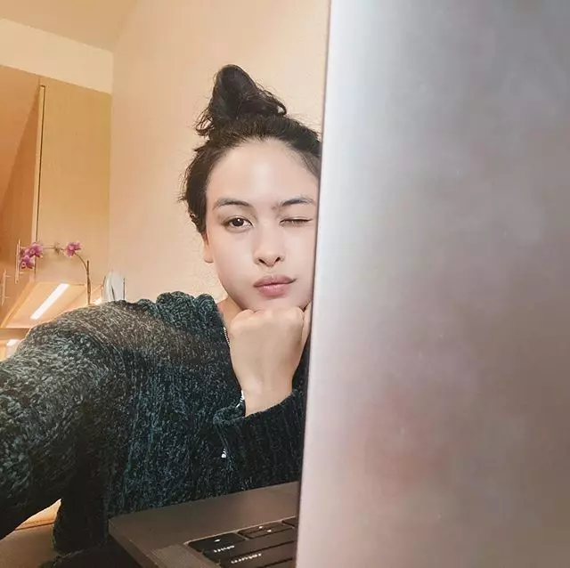Potret natural Maudy Ayunda tanpa makeup © Instagram Potret natural Maudy Ayunda tanpa makeup © Instagram