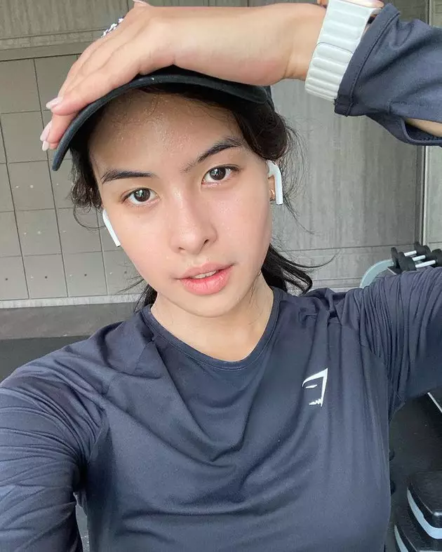 Potret natural Maudy Ayunda tanpa makeup © Instagram Potret natural Maudy Ayunda tanpa makeup © Instagram