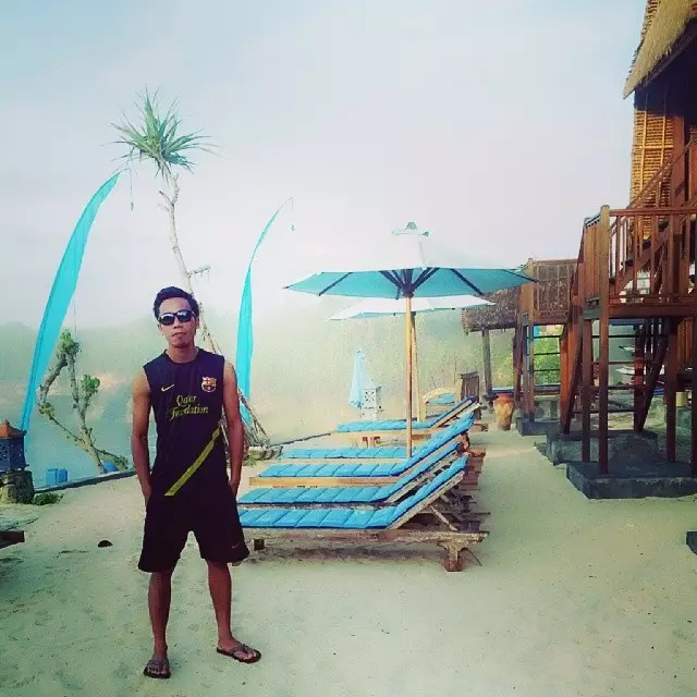 Potret awal karier Dewa Gede crazy rich Bali © berbagai sumber