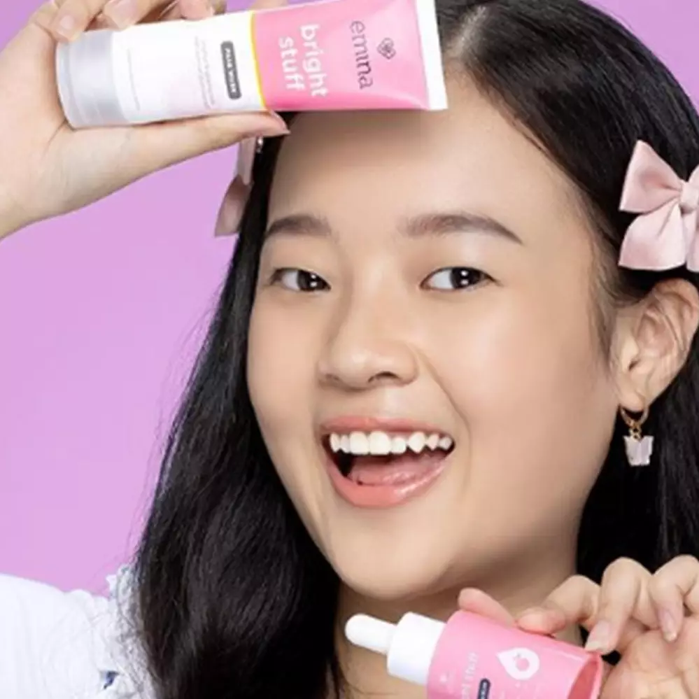 7 Urutan pemakaian skincare Emina, membuat wajah glowing