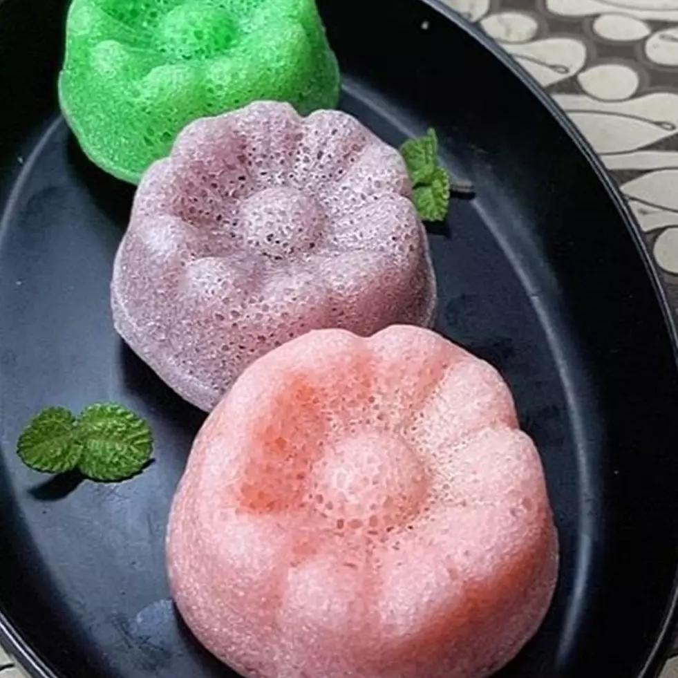 11 Cara membuat apem kukus berbagai rasa, legit dan lembut