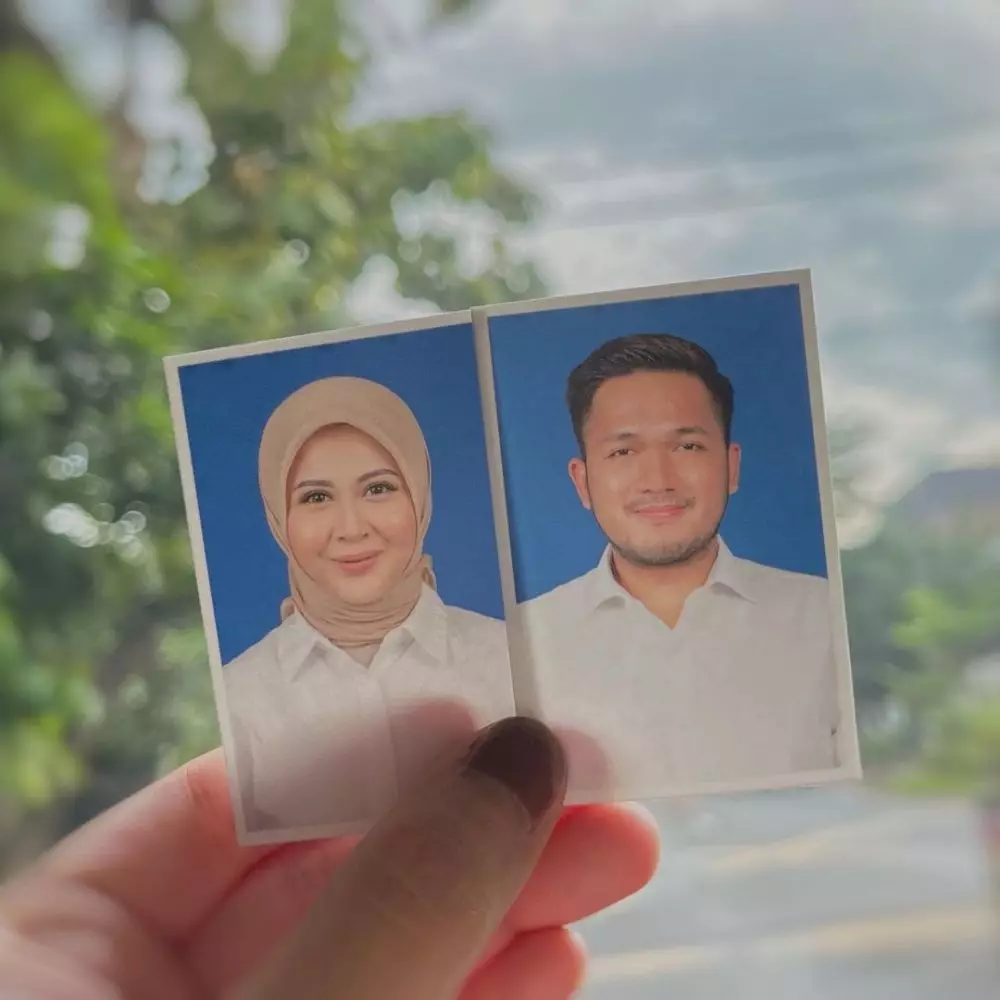 pasfoto buku nikah seleb mirip Berbagai sumber