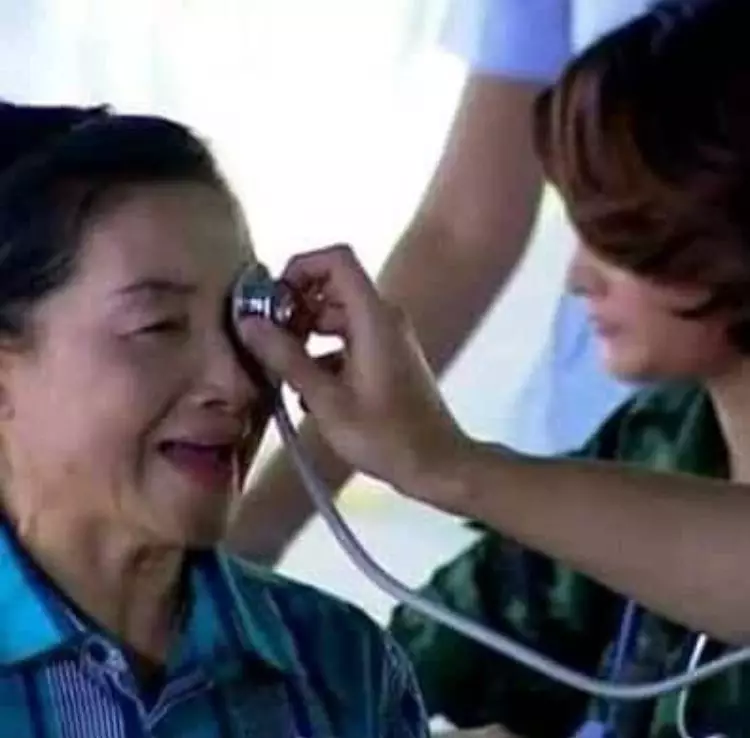 momen ibu di tempat umum malah kocak © berbagai sumber