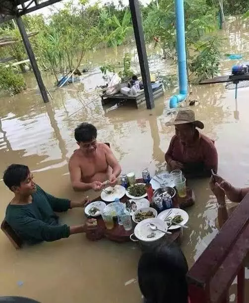 tempat buat nyantai lucu abis © berbagai sumber
