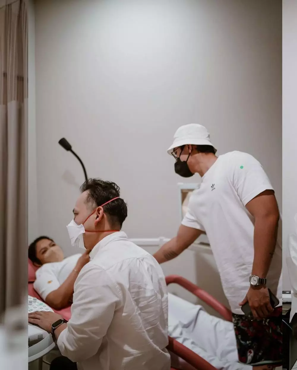 Siti Badriah dinyatakan negatif Covid-19 © Instagram