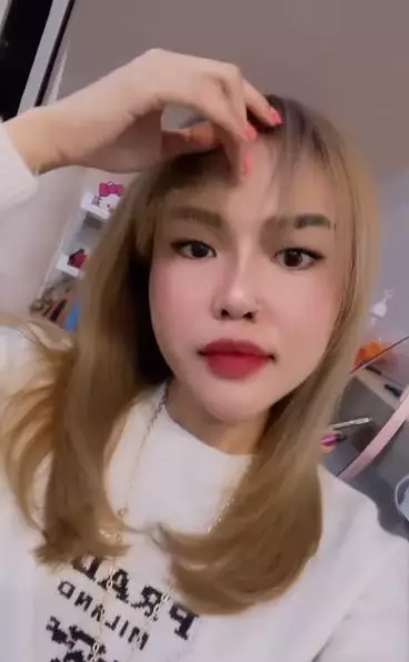 Penampilan terbaru Medina Zein usai lepas hijab Instagram