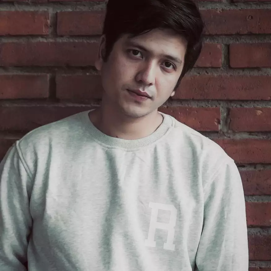 9 Potret mobil Rendi Jhon di Ikatan Cinta, mirip punya Amanda Manopo