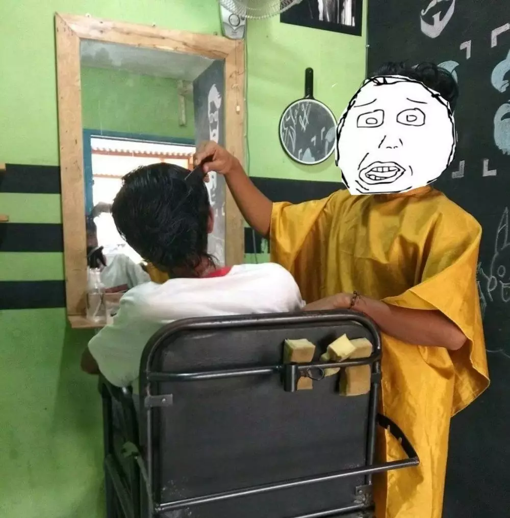 momen apes di salon aneh-aneh aja © berbagai sumber