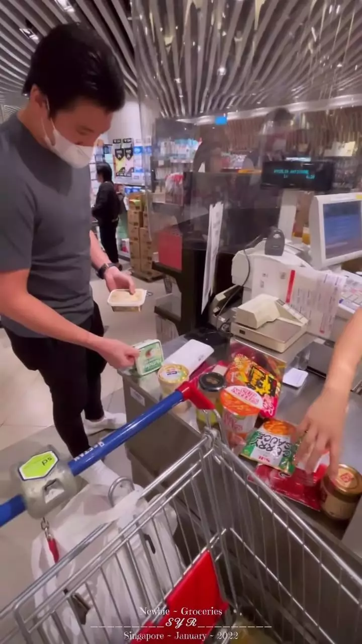 momen reino barack temani syahrini belanja © instagram