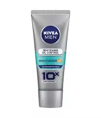 9 Rekomendasi skincare pemutih wajah pria berbagai sumber 9 Rekomendasi skincare pemutih wajah pria berbagai sumber