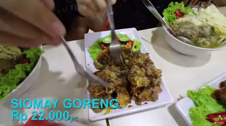 Seleb ini ternyata punya kedai bakso Instagram