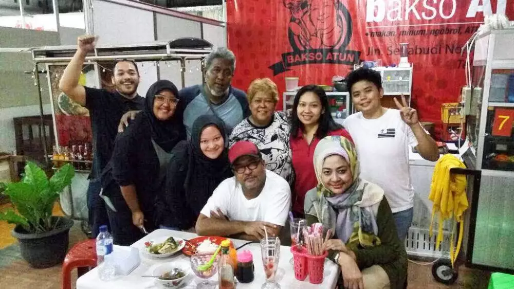 Seleb ini ternyata punya kedai bakso Instagram