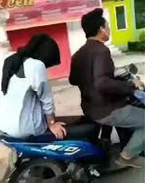 cewek jadi ngambek ada-ada aja © Instagram cewek jadi ngambek ada-ada aja © Instagram