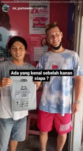 aksi kocak pembalap MotoGP Berbagai sumber aksi kocak pembalap MotoGP Berbagai sumber