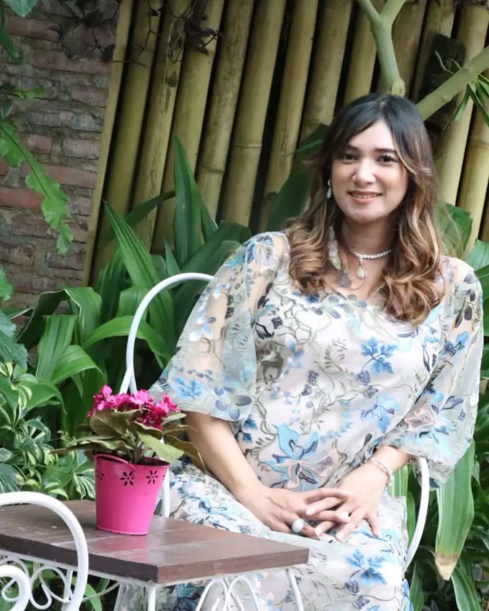 pesona Briptu Eka tunjukkan baby bump Instagram