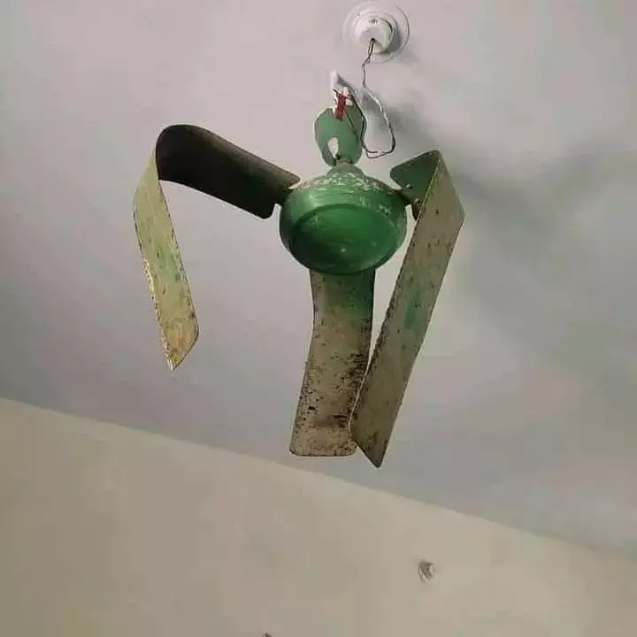 benda yang ada tapi nggak berguna © Instagram