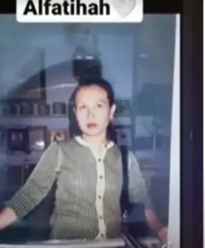 foto ibu kandung Vanessa Angel Berbagai sumber