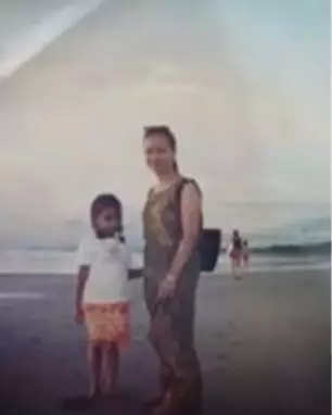 foto ibu kandung Vanessa Angel Berbagai sumber