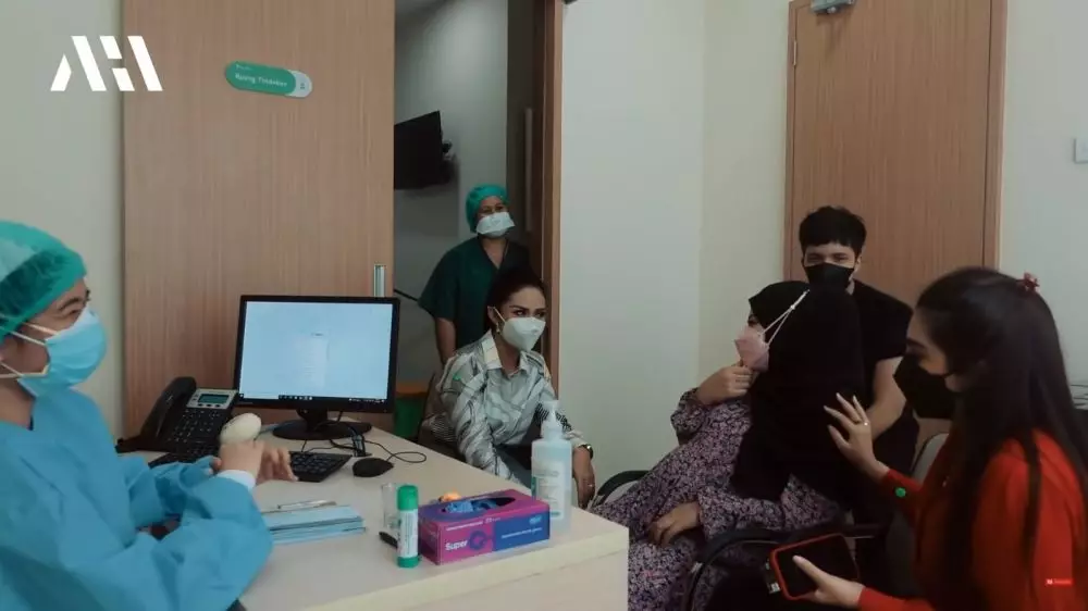 kd ashanty temani aurel ke rumah sakit © berbagai sumber