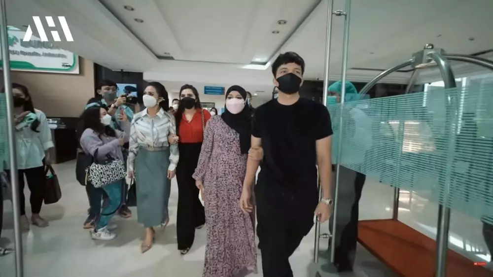 kd ashanty temani aurel ke rumah sakit © berbagai sumber