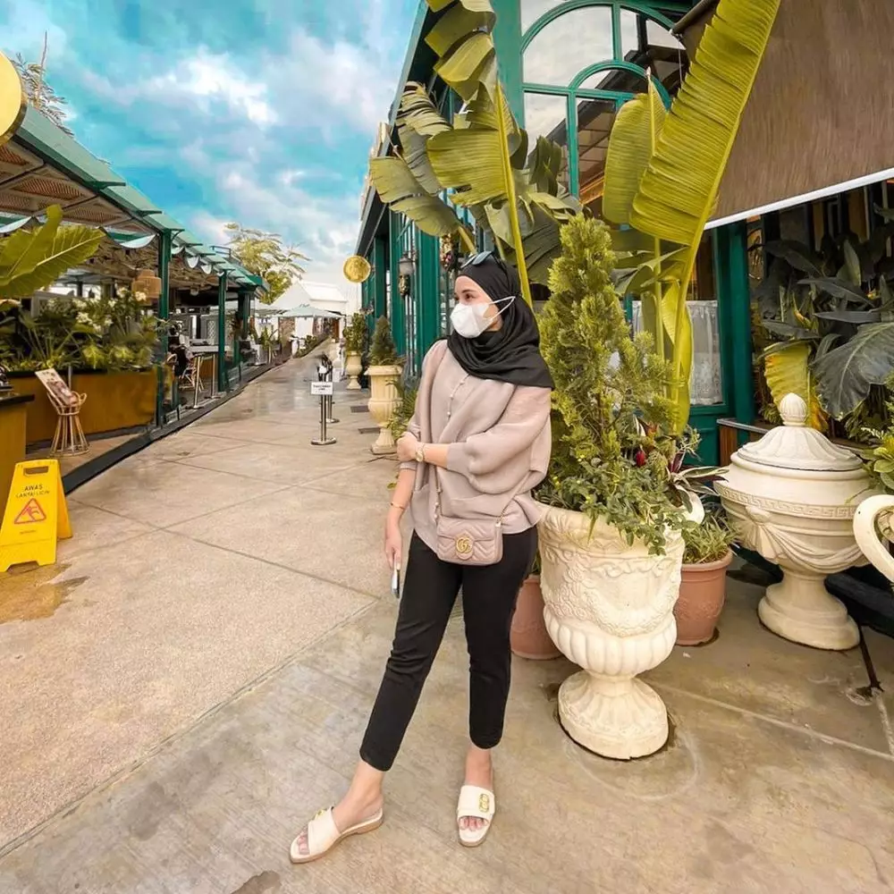 Potret istri Babe Cabita yang mantap berhijab Instagram © 2022 brilio.net