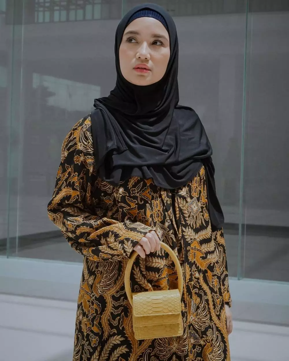 pesona chacha frederica dampingi suami bertugas © instagram pesona chacha frederica dampingi suami bertugas © instagram